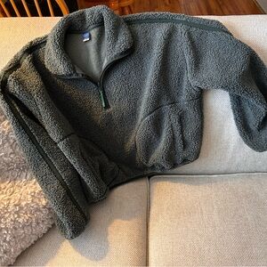 Old Navy Green Sherpa Sweatshirt